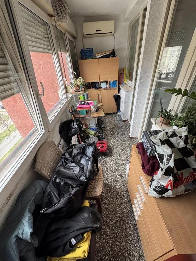 Slika 9 - VLASNIK Trosoban stan Bulevar Kralja Petra I, 1/1