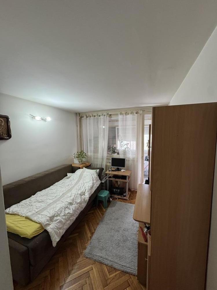 Slika 11 - VLASNIK Trosoban stan Bulevar Kralja Petra I, 1/1