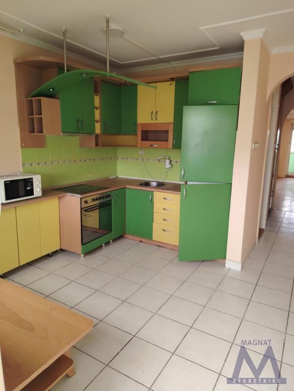 Slika 3 - Stan,NOVI SAD,BULEVAR,kv: 71, € 175000, ID: 1019329