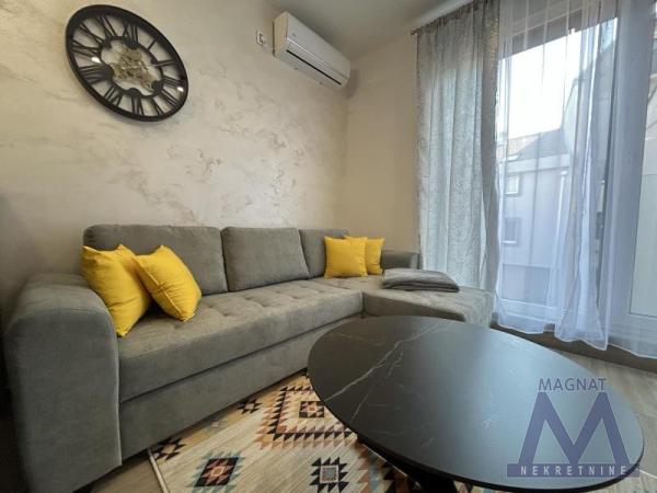 Slika 2 - Stan,NOVI SAD,CENTAR,kv: 24, € 103000, ID: 1019309