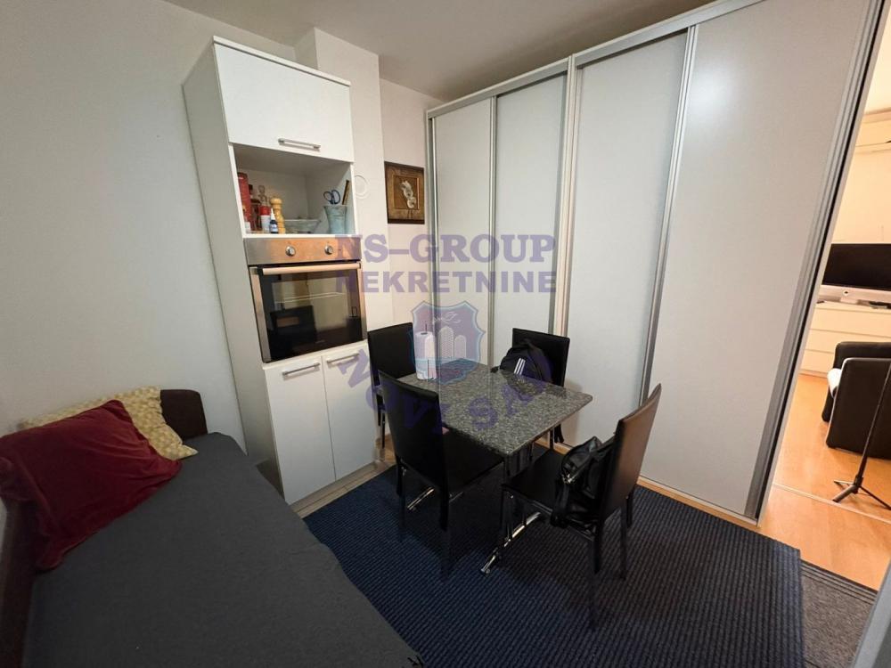 Slika 2 - Odlicna garsonjera na Bulevaru Patrijarha Pavla!