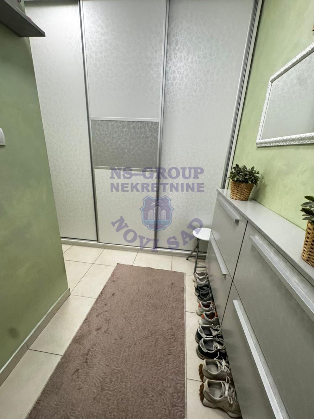 Slika 6 - Odlican cetvorosoban stan na Novom Naselju!