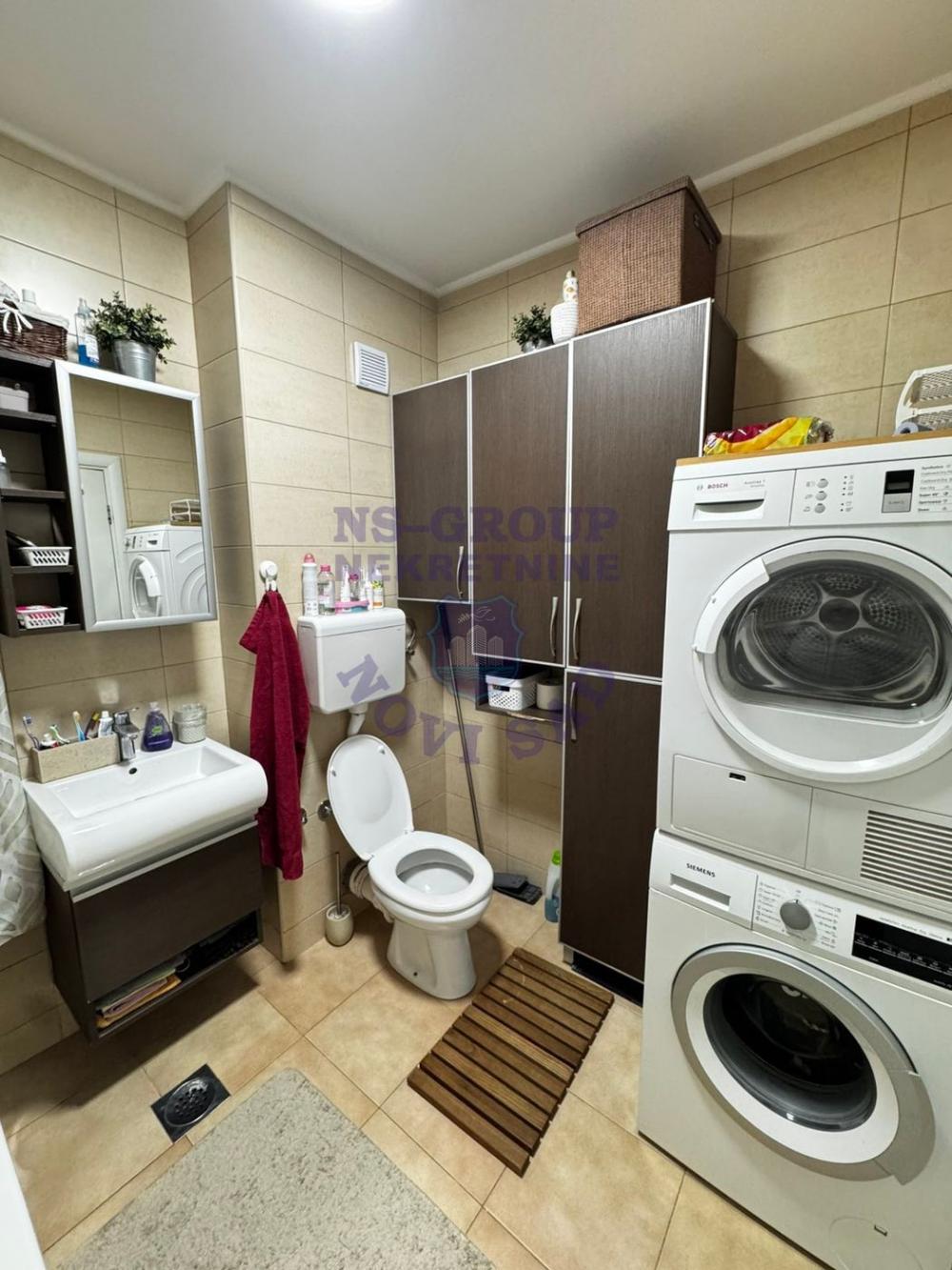 Slika 7 - Odlican cetvorosoban stan na Novom Naselju!