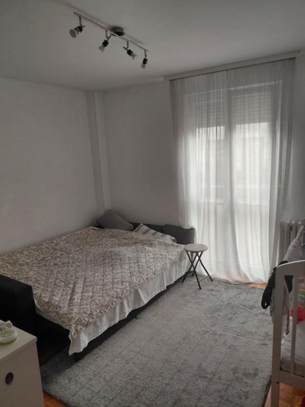 Slika 8 - Dvoiposoban stan 69m preko puta Sajma