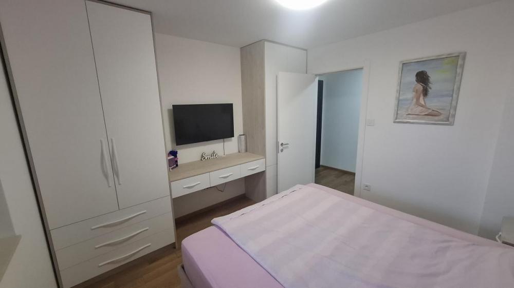 Slika 7 - Četvorosoban LUX stan 80m Bulevar evrope