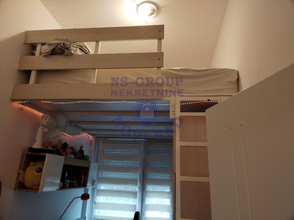 Slika 4 - Odličan trosoban stan na Socijanom!