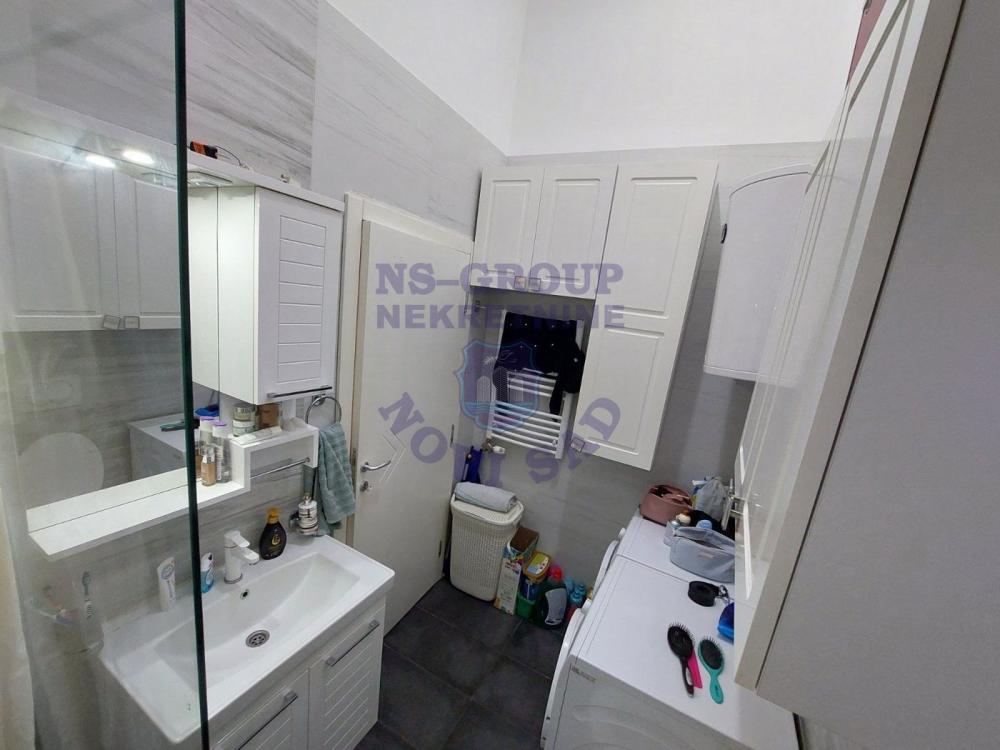 Slika 8 - Odličan trosoban stan na Socijanom!