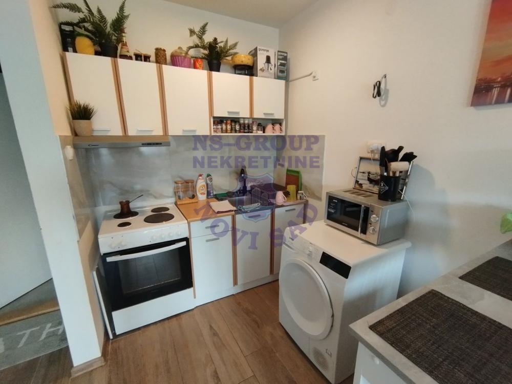 Slika 6 - Dvoiposoban, 45m2, Adice Novi Sad, sa terasom