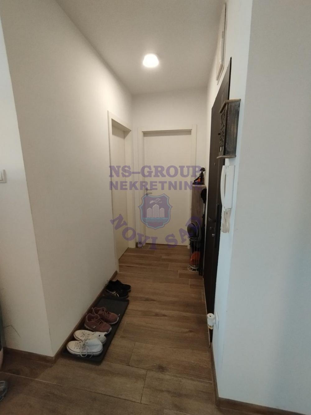 Slika 3 - Dvoiposoban, 45m2, Adice Novi Sad, sa terasom