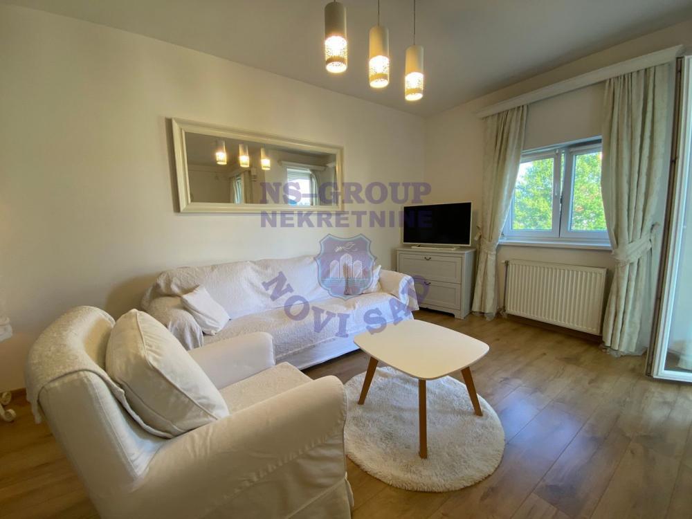 Glavna slika -Prodaja stana, 76m2, Novo naselje Novi Sad, sa terasom, ima lift