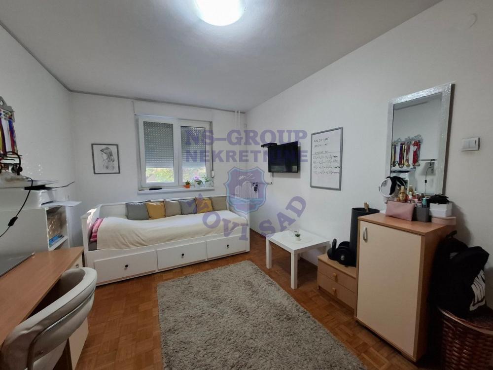 Slika 5 - Dvosoban renoviran stan- Detelinara!