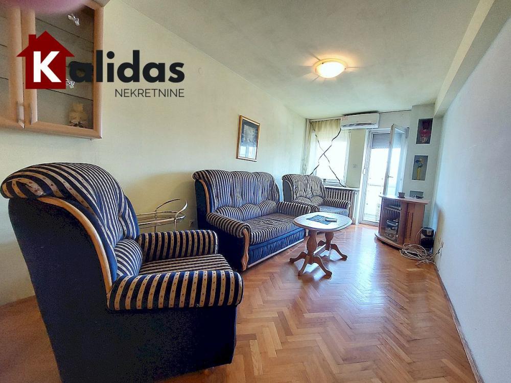 Slika 2 - Stan,NOVI SAD,BULEVAR,kv: 58, € 134400, ID: 1008675