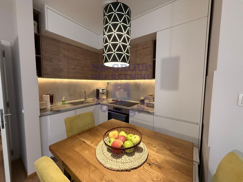 Slika 4 - Dvoiposoban, 51m2, Adice Novi Sad, sa terasom