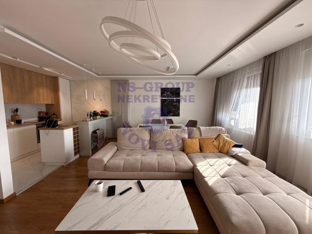 Glavna slika -Trosoban, 85m2, Bulevar patrijarha Pavla (Somborski bulevar) Novi Sad