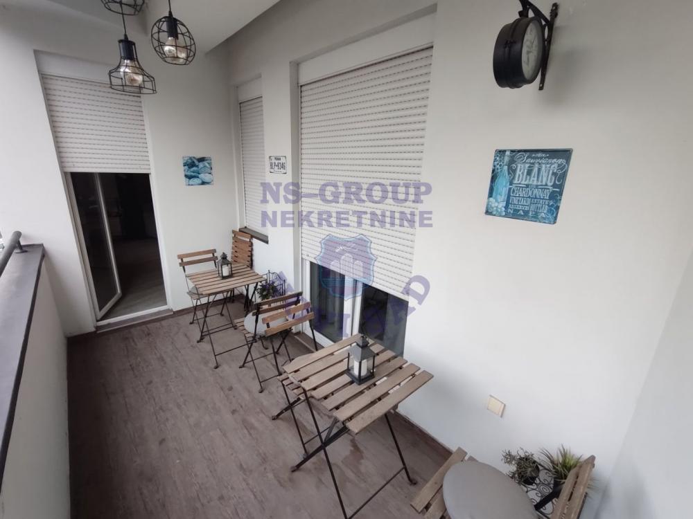 Slika 9 - Dvoiposoban, 70m2, Bulevar oslobođenja Novi Sad, sa terasom