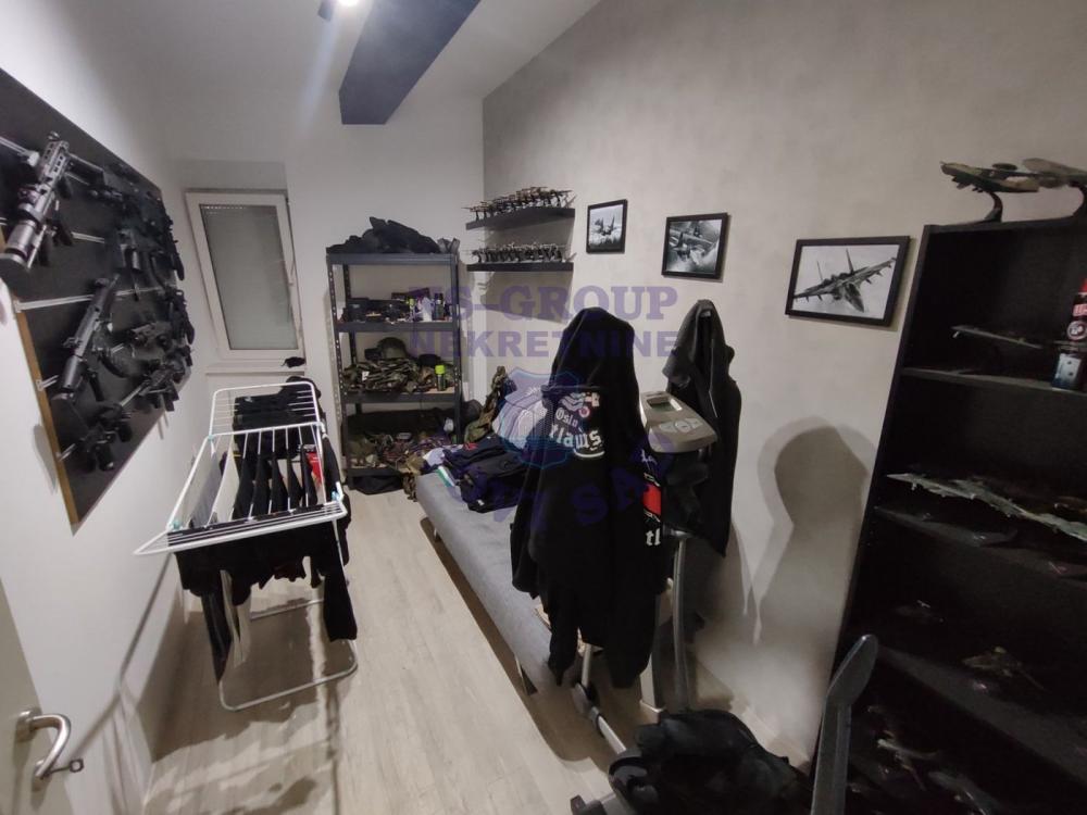 Slika 6 - Dvoiposoban, 70m2, Bulevar oslobođenja Novi Sad, sa terasom