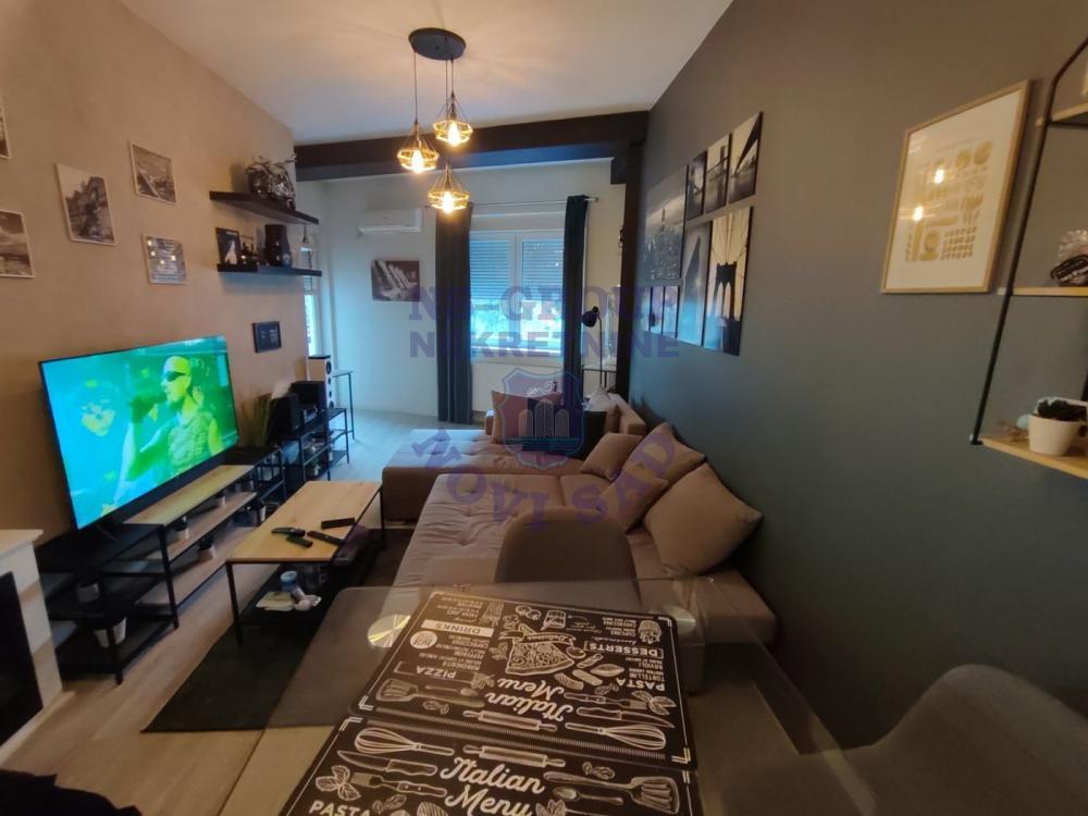 Glavna slika -Dvoiposoban, 70m2, Bulevar oslobođenja Novi Sad, sa terasom