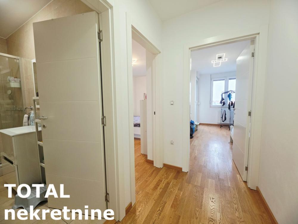 Slika 10 - Stan,NOVI SAD,BULEVAR PATRIJARHA PAVLA,kv: 82.00, € 230000, ID: 1102452