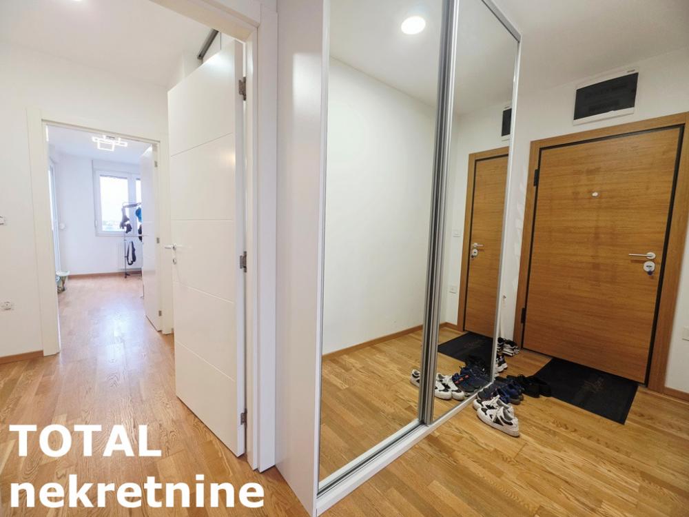 Slika 11 - Stan,NOVI SAD,BULEVAR PATRIJARHA PAVLA,kv: 82.00, € 230000, ID: 1102452