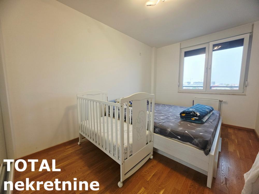 Slika 5 - Stan,NOVI SAD,BULEVAR PATRIJARHA PAVLA,kv: 82.00, € 230000, ID: 1102452