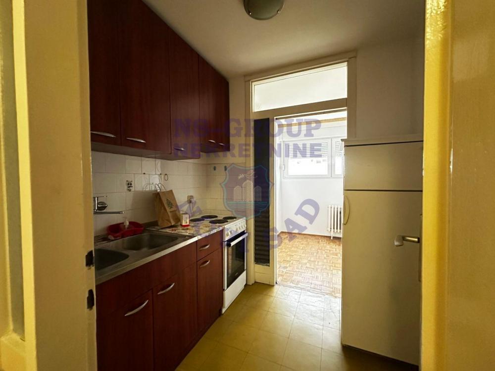 Slika 5 - Odlican jednosoban na Limanu 3!