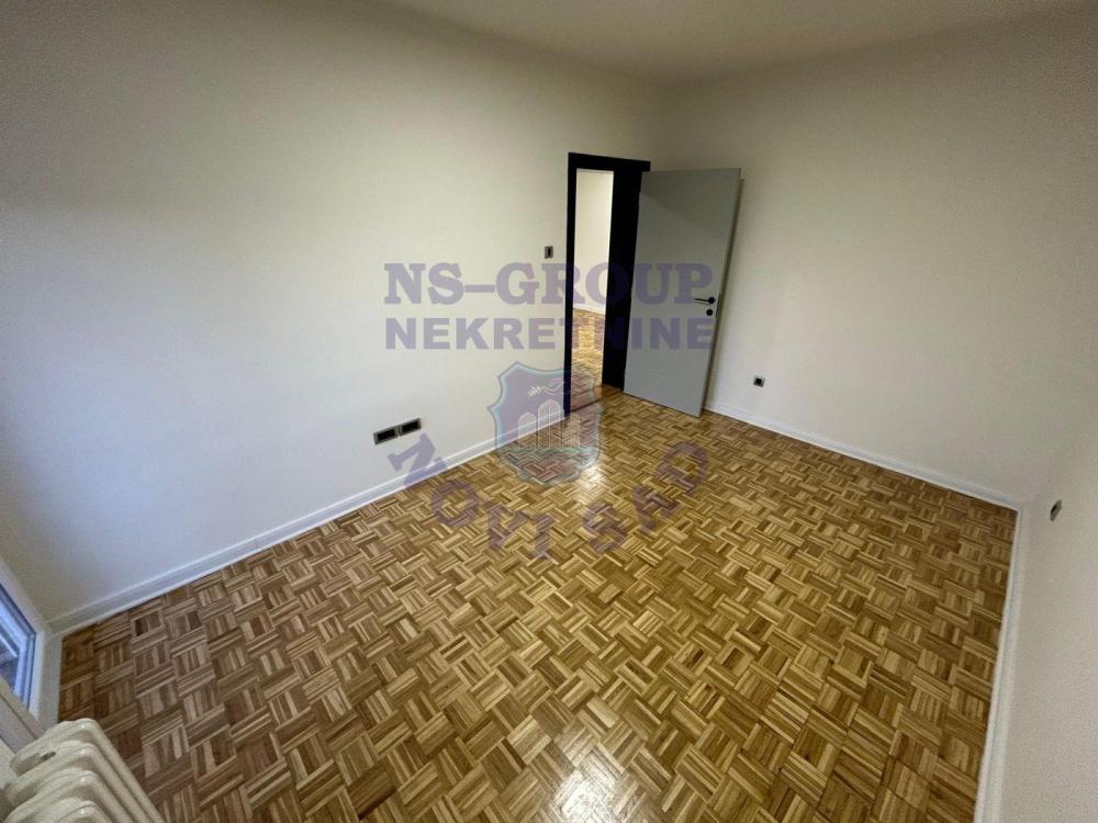 Slika 4 - Dvosoban, 55m2, sa terasom, ima lift