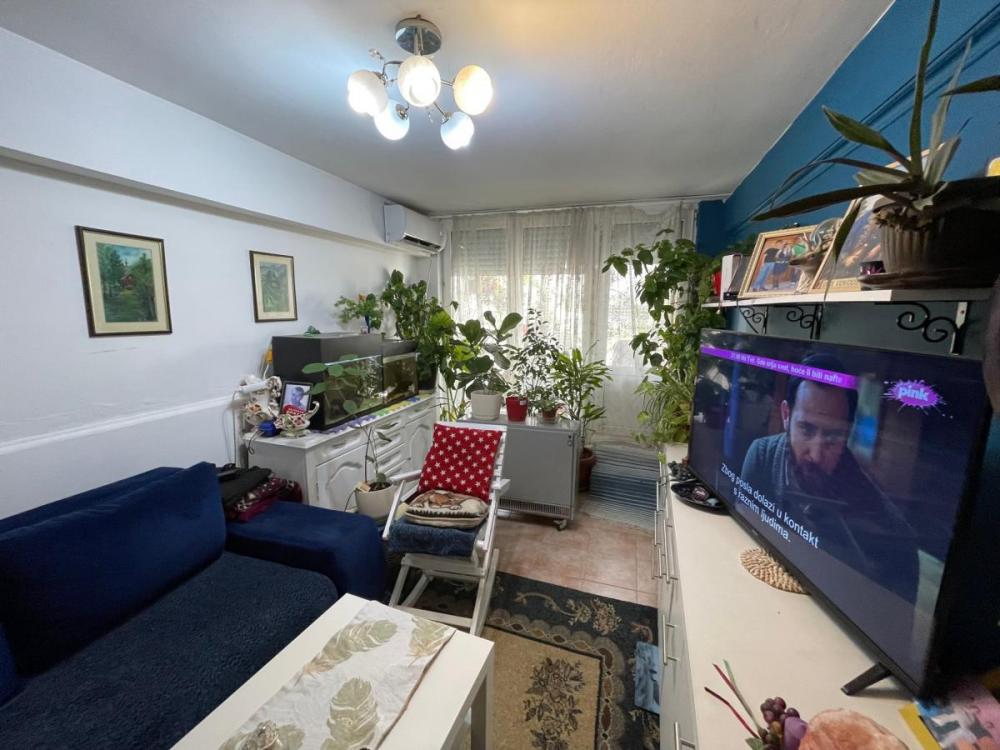 Slika 1 - Dvoiposoban stan 54m Toplice Milana