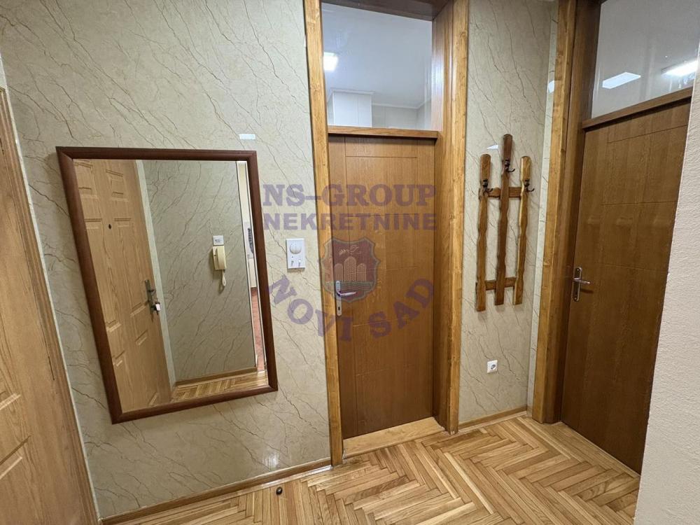 Slika 5 - Odličan dvosoban stan u blizini Bulevara! 