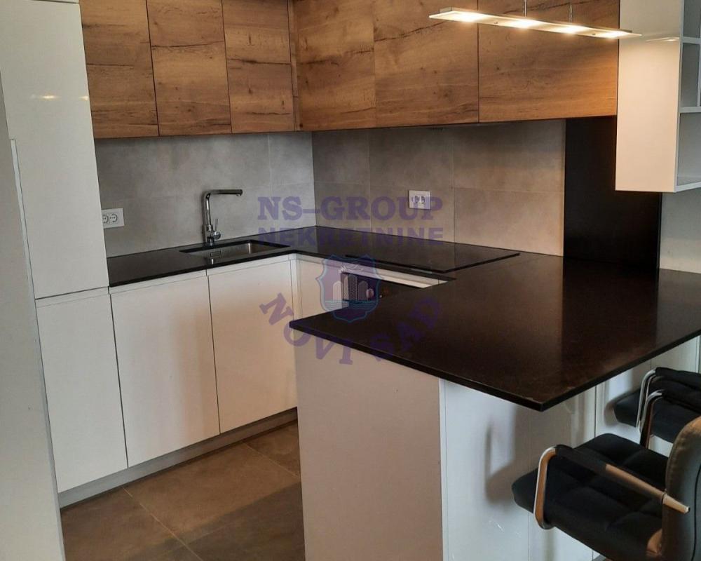 Slika 4 - Dvosoban, 56m2, Novi Sad centar Novi Sad, sa terasom, ima lift