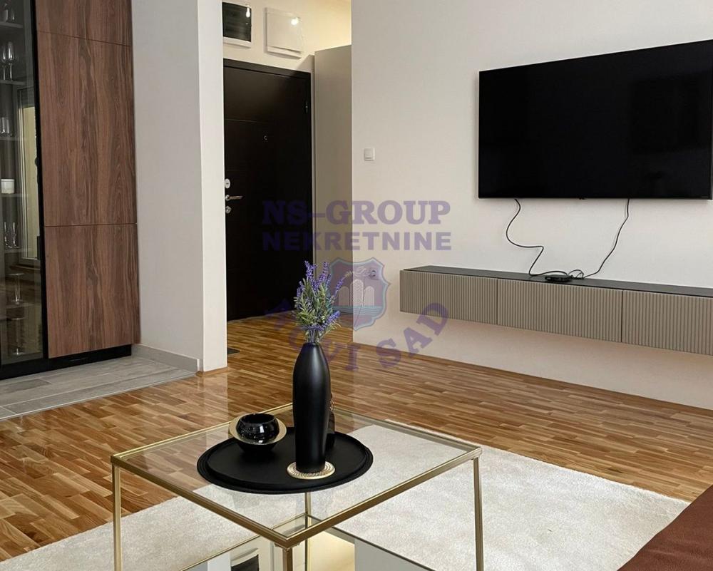 Slika 3 - Odličan dvoiposoban namešten stan- Salajka!