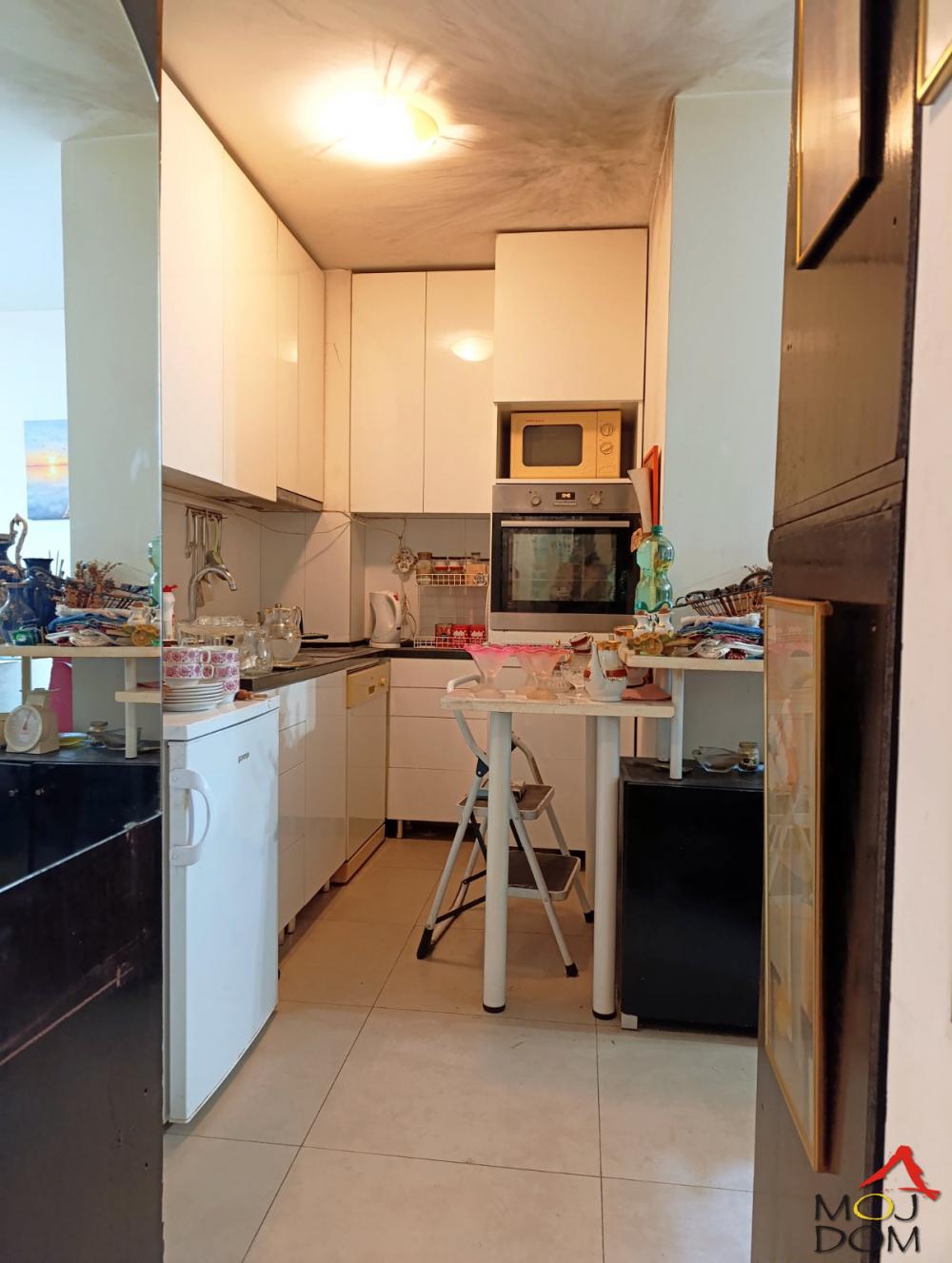 Slika 5 - Stan,NOVI SAD,SOMBORSKI BULEVAR,kv: 42, € 123600, ID: 1032023