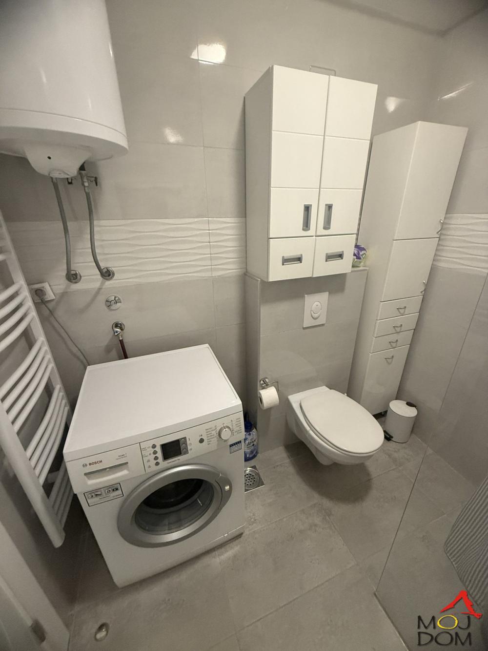 Slika 10 - Stan,NOVI SAD,PETROVARADIN,kv: 47, € 123600, ID: 1029468