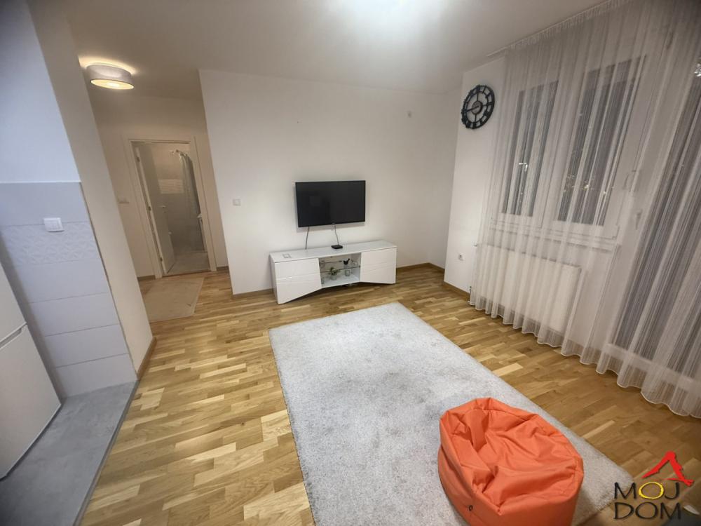 Slika 1 - Stan,NOVI SAD,PETROVARADIN,kv: 47, € 123600, ID: 1029468