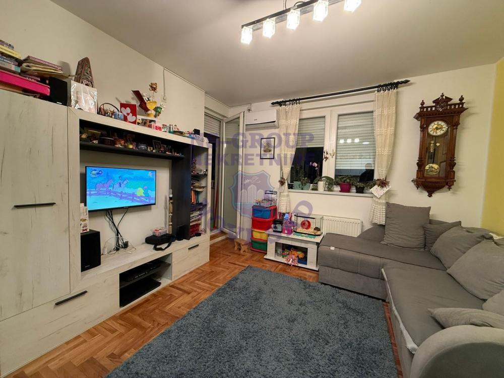 Glavna slika -š566955 Jednoiposoban stan Petrovaradin