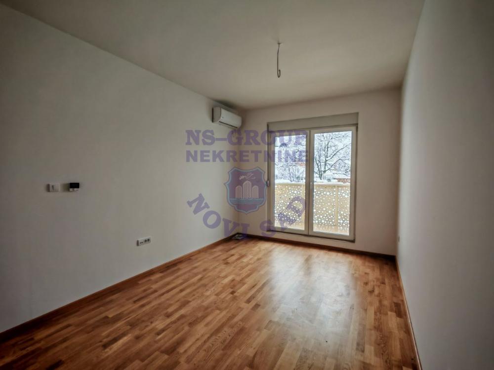 Slika 1 - Prodaja stana, 28m2, Petrovaradin Novi Sad, sa terasom