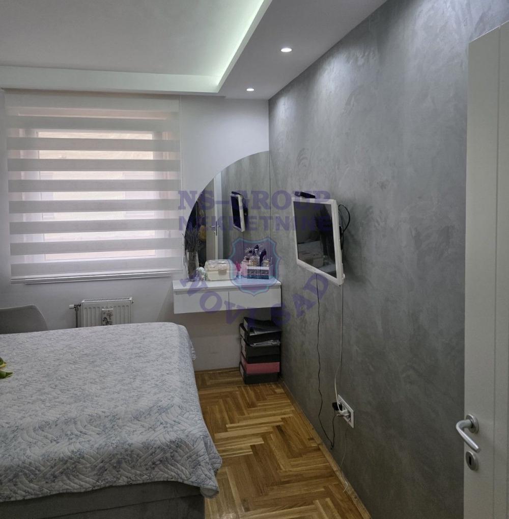 Slika 4 - Trosoban, 58m2, Telep Novi Sad, sa terasom, ima lift