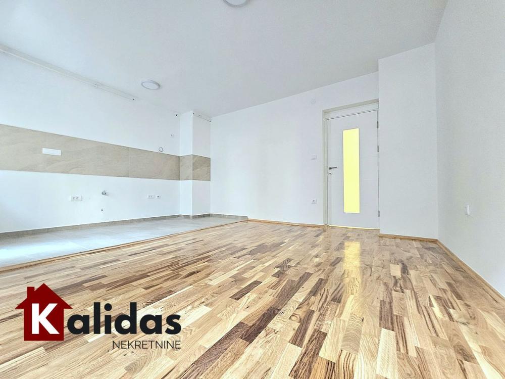 Slika 1 - Stan,NOVI SAD,CARA DUŠANA,kv: 43, € 127200, ID: 1008682