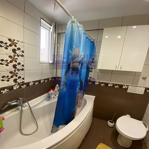 Slika 9 - Trosoban, 66m2, Nova Detelinara Novi Sad, sa terasom, ima lift