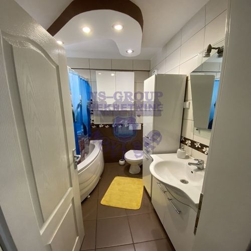 Slika 8 - Trosoban, 66m2, Nova Detelinara Novi Sad, sa terasom, ima lift