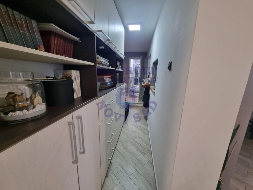 Slika 9 - Odlican cetvorosoban stan na Sajmu !