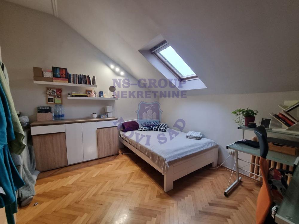 Slika 7 - Odlican cetvorosoban stan na Sajmu !