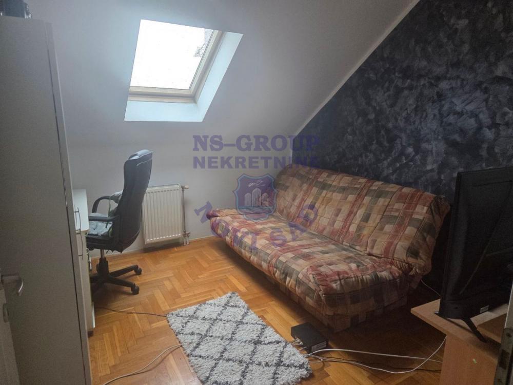 Slika 3 - Fantastican petosoban stan na Novoj Detelinari!