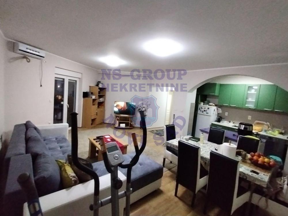 Slika 3 - Odličan četvorosoban stan na Adicama!