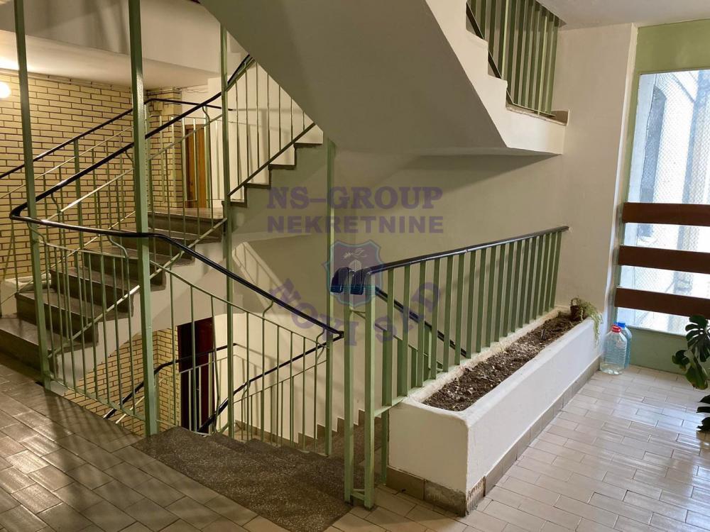 Slika 6 - Odlican dvosoban stan na Novom Naselju!