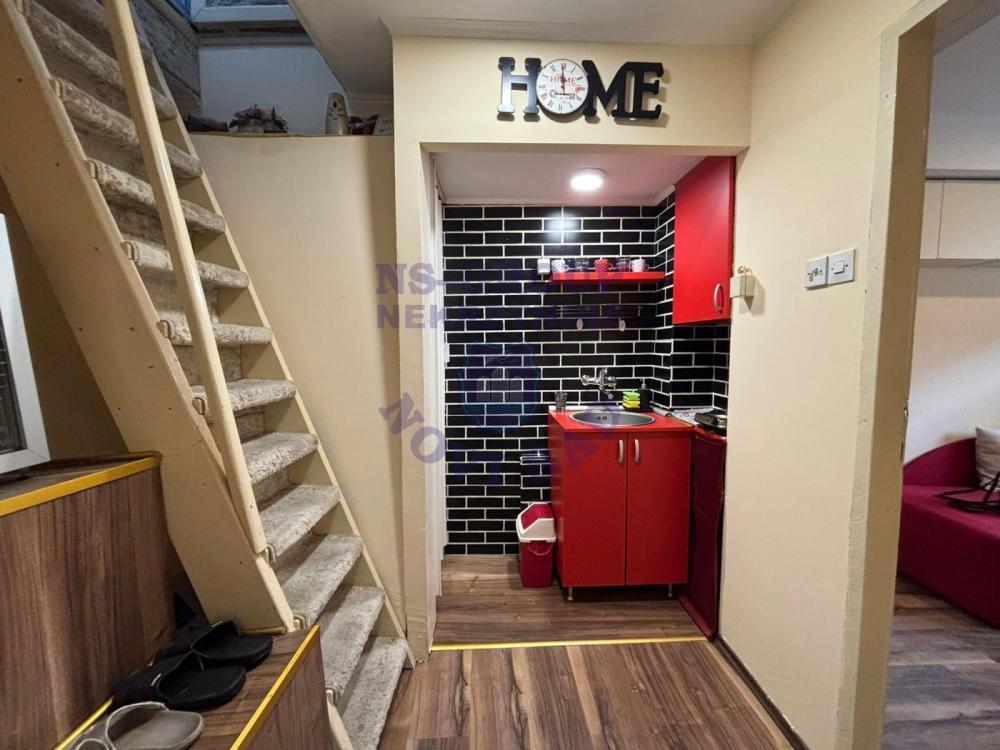 Slika 3 - Odlican dvosrisni stan na Socijalnom!