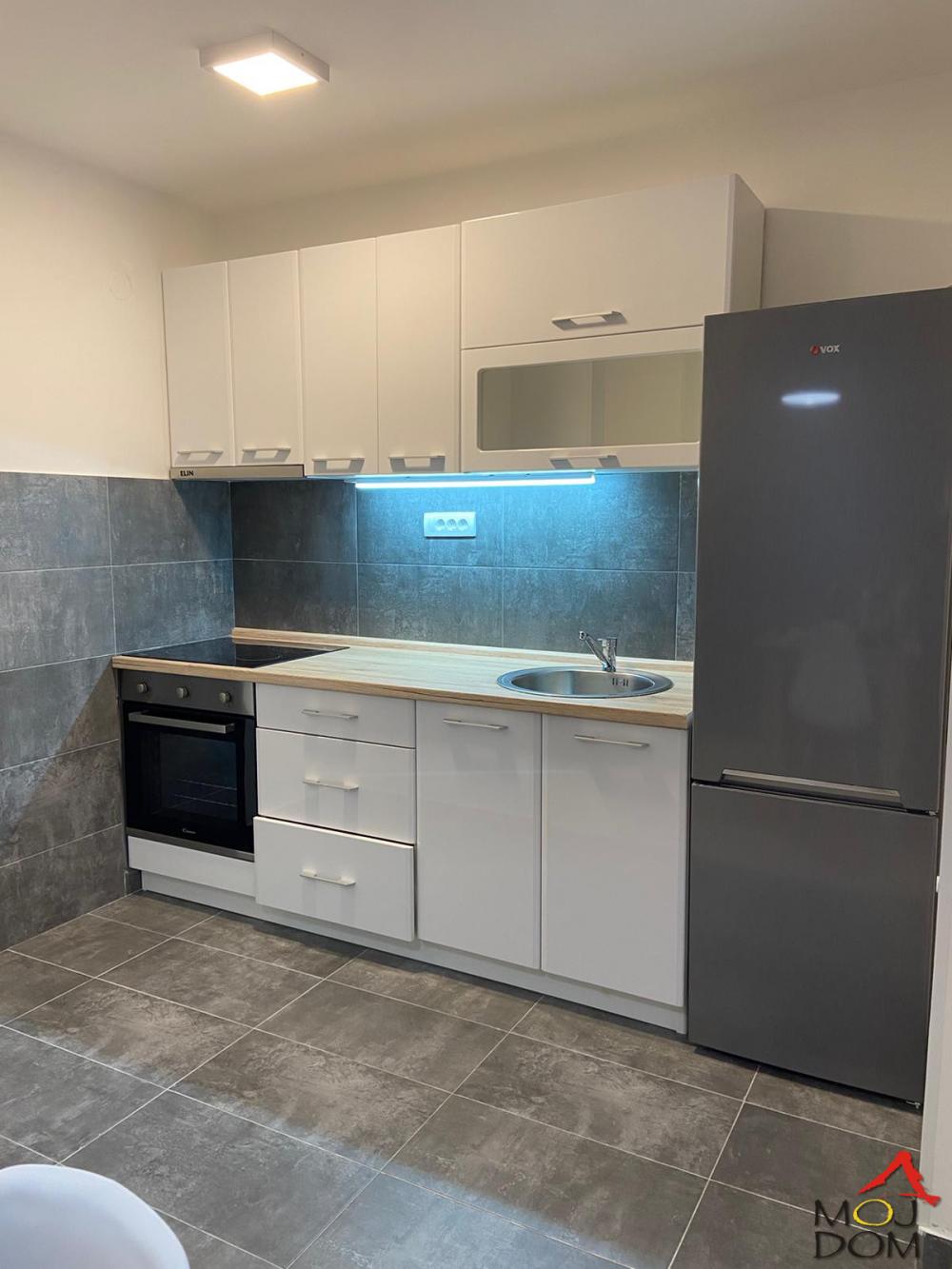 Slika 7 - Stan,NOVI SAD,BULEVAR,kv: 33, € 118450, ID: 1031932