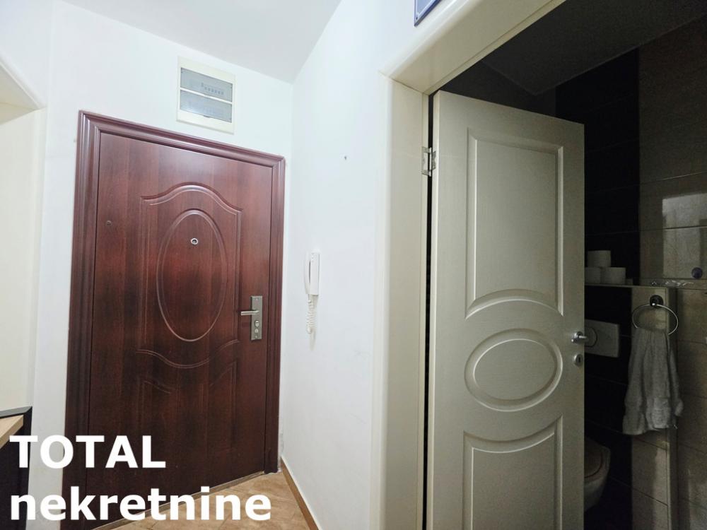 Slika 5 - Stan,NOVI SAD,ADICE,kv: 28.00, € 80000, ID: 1102478