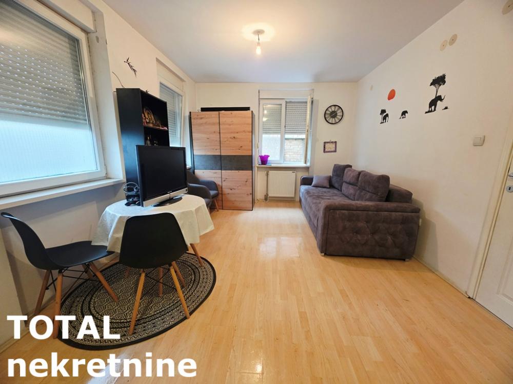 Slika 1 - Stan,NOVI SAD,ADICE,kv: 28.00, € 80000, ID: 1102478