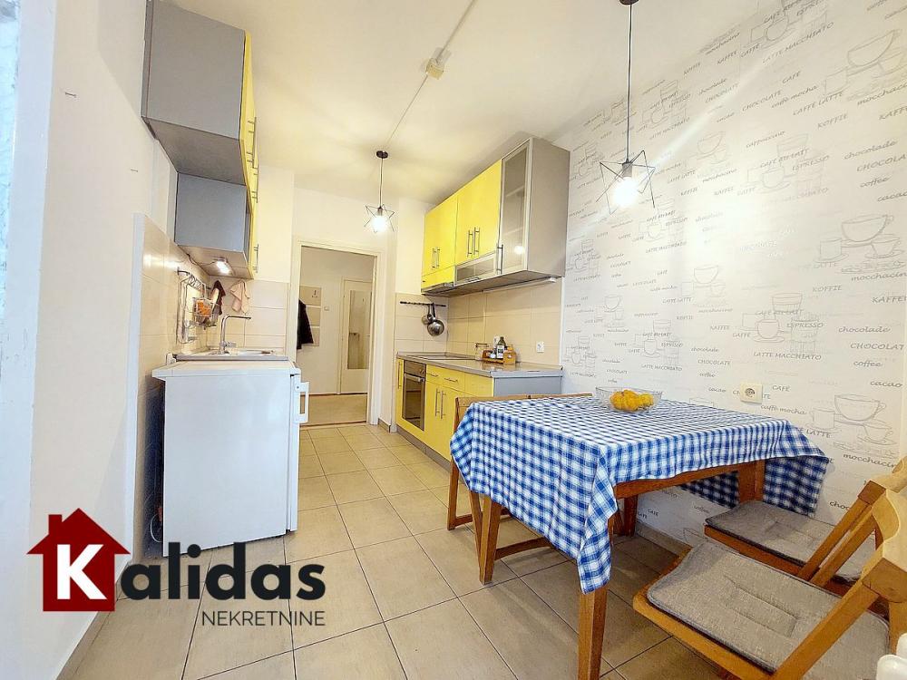 Slika 8 - Stan,NOVI SAD,LIMAN 3,kv: 74, € 205800, ID: 1008681