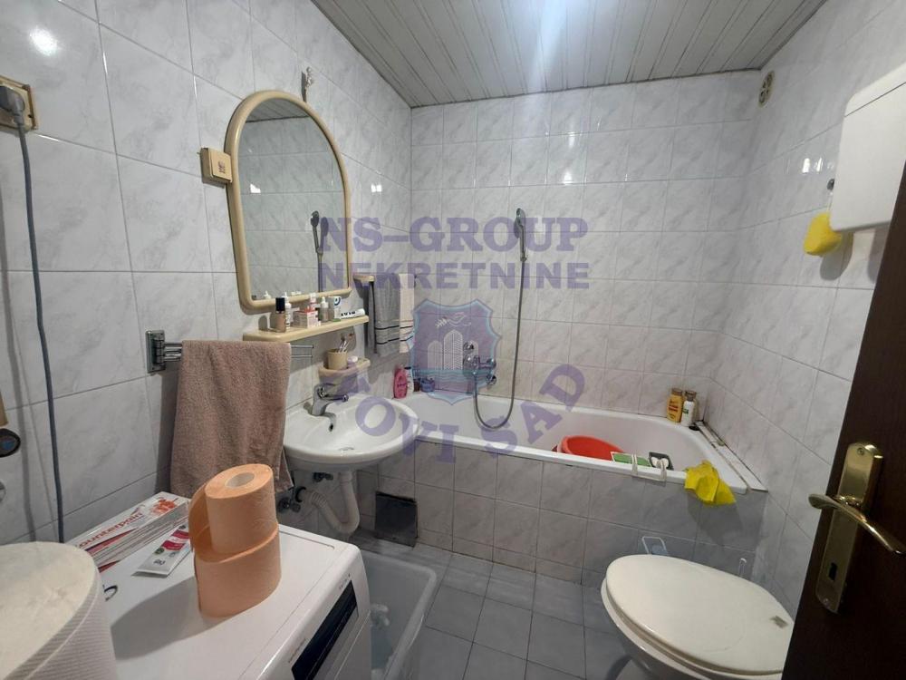 Slika 8 - Odlican dvosoban na Novom Naselju!